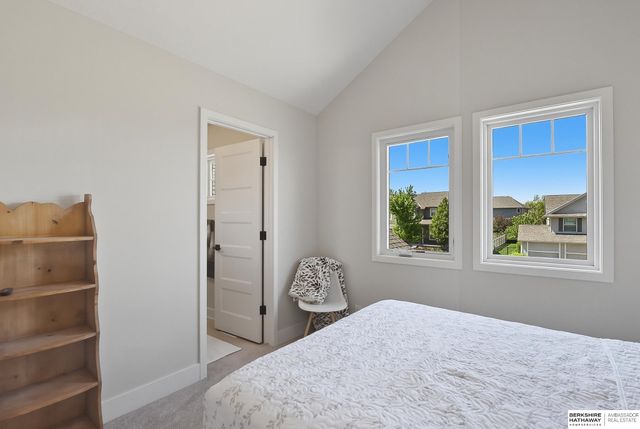 12113 Pintail Drive, Papillion, NE 68046