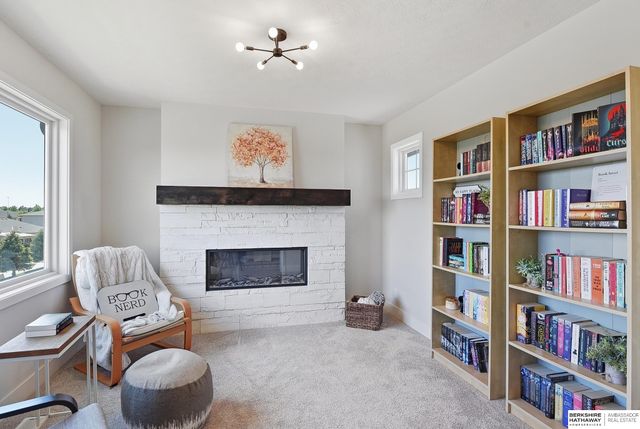 12113 Pintail Drive, Papillion, NE 68046