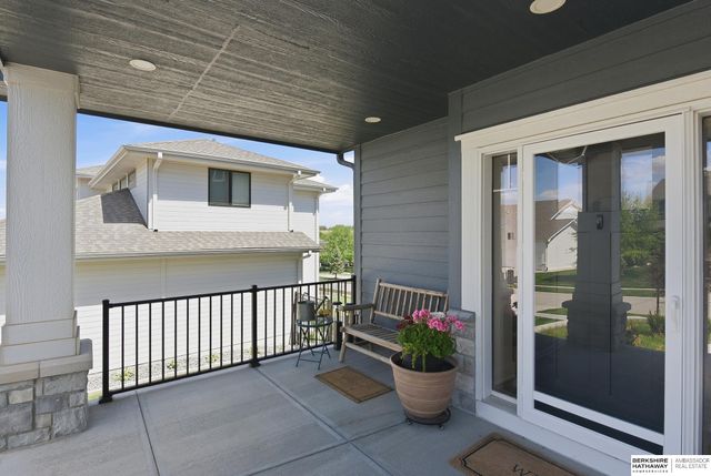 12113 Pintail Drive, Papillion, NE 68046