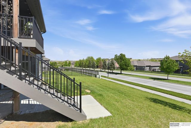 12113 Pintail Drive, Papillion, NE 68046