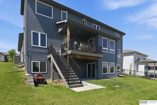 12113 Pintail Drive, Papillion, NE 68046