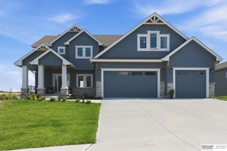12113 Pintail Drive, Papillion, NE 68046
