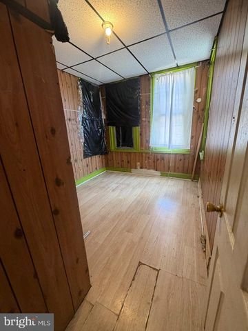 3334 H ST, Philadelphia, PA 19134