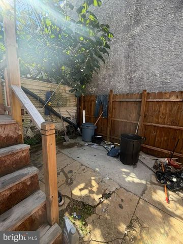 3334 H ST, Philadelphia, PA 19134