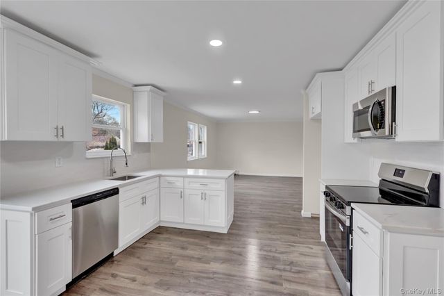 85 Patchogue Avenue, Mastic, NY 11950
