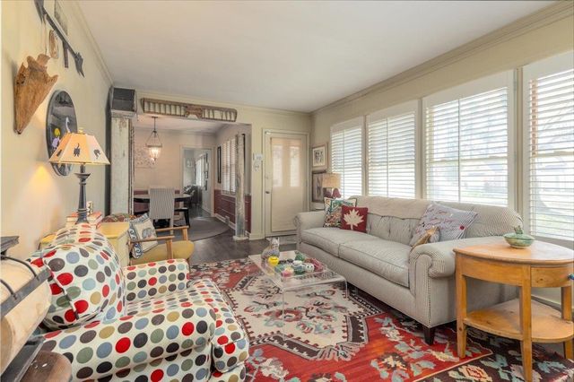 4910 COLE RD, Memphis, TN 38117