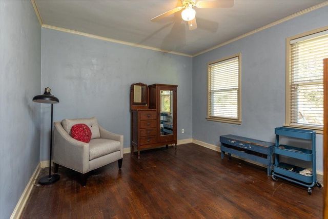 4910 COLE RD, Memphis, TN 38117