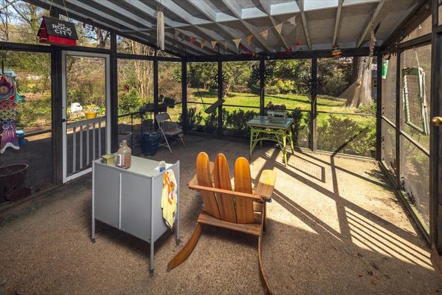 4910 COLE RD, Memphis, TN 38117