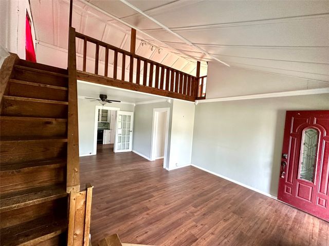 610 W Dale Street, Winters, TX 79567