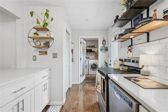 7131 Robinson Street, Overland Park, KS 66204