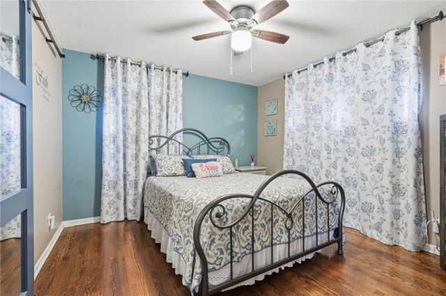 7131 Robinson Street, Overland Park, KS 66204