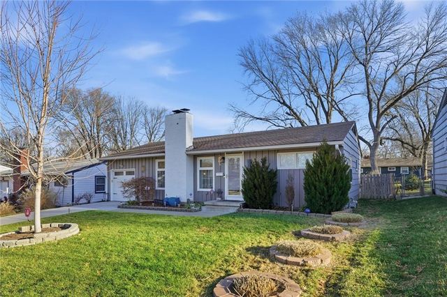 7131 Robinson Street, Overland Park, KS 66204