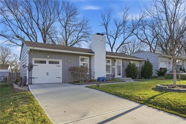 7131 Robinson Street, Overland Park, KS 66204