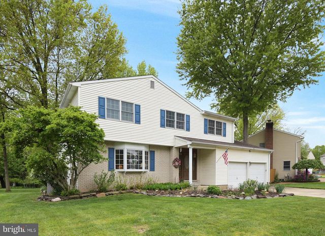 15 LANNIGAN DR, Lawrence Township, NJ 08648
