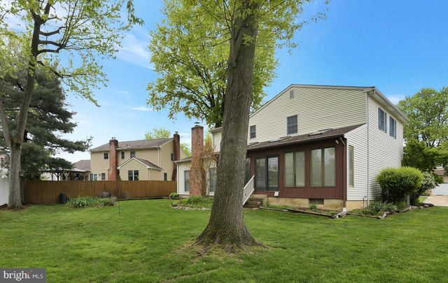 15 LANNIGAN DR, Lawrence Township, NJ 08648