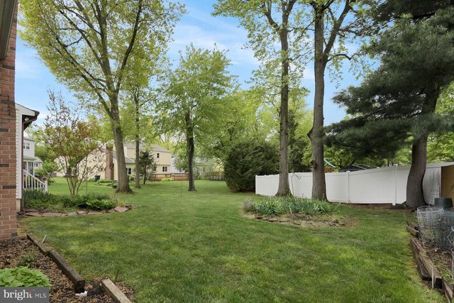 15 LANNIGAN DR, Lawrence Township, NJ 08648