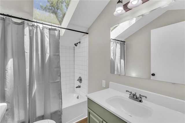 34 Agnes Lane, Lacygne, KS 66040