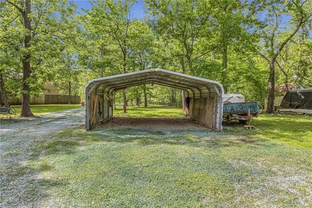 34 Agnes Lane, Lacygne, KS 66040