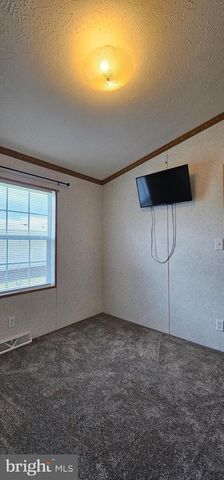 110 ROUNDUP RD, Middle River, MD 21220