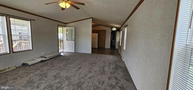 110 ROUNDUP RD, Middle River, MD 21220