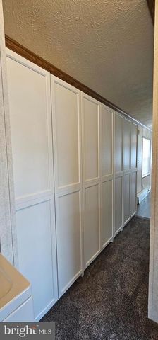 110 ROUNDUP RD, Middle River, MD 21220