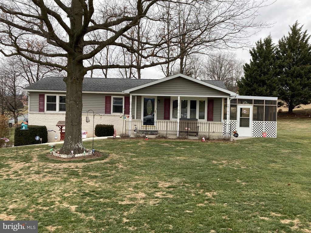 323 TERRACE DR, Fayetteville, PA 17222