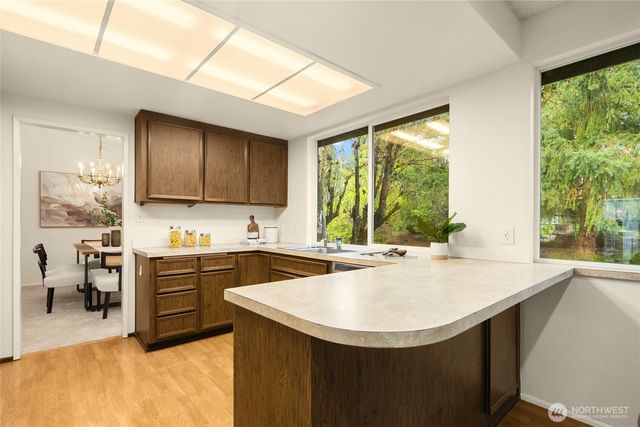 12511 37th Avenue NE, Seattle, WA 98125