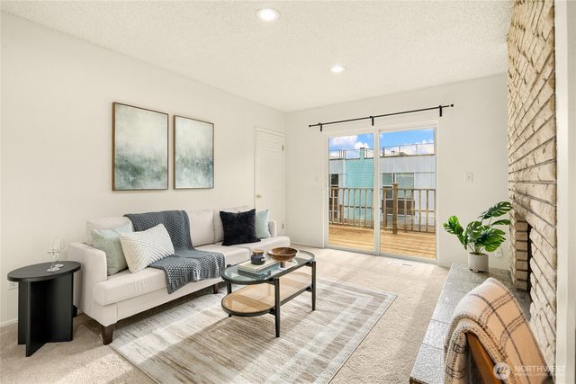 12511 37th Avenue NE, Seattle, WA 98125