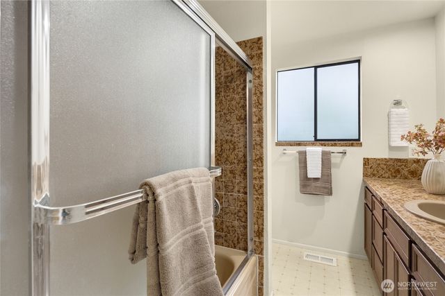 12511 37th Avenue NE, Seattle, WA 98125