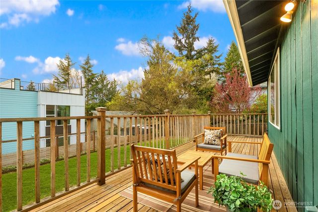 12511 37th Avenue NE, Seattle, WA 98125