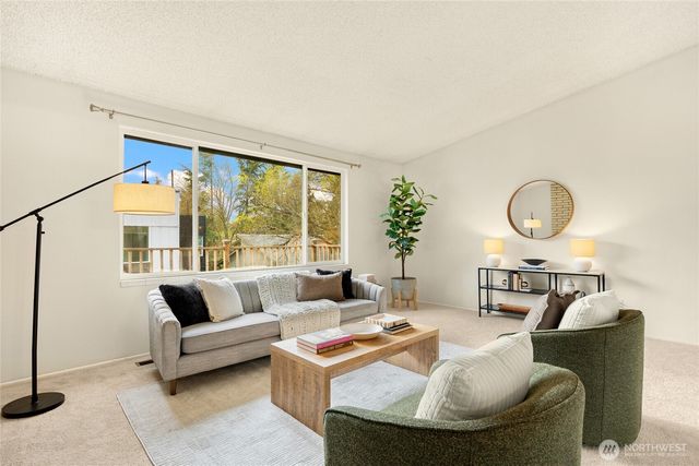 12511 37th Avenue NE, Seattle, WA 98125