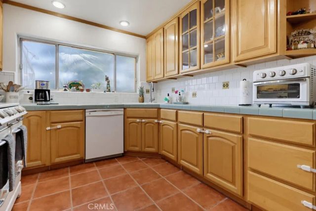 3166 S Sepulveda Boulevard 6, Los Angeles, CA 90034