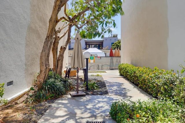 3166 S Sepulveda Boulevard 6, Los Angeles, CA 90034