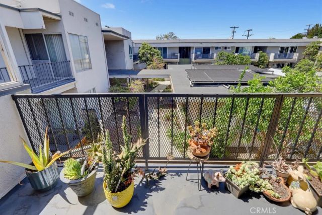 3166 S Sepulveda Boulevard 6, Los Angeles, CA 90034
