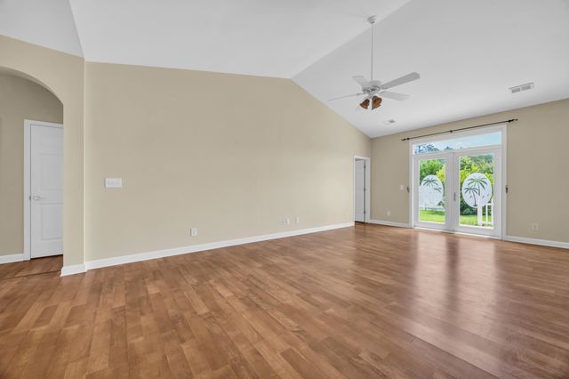 101 Zinnia Dr., Myrtle Beach, SC 29579