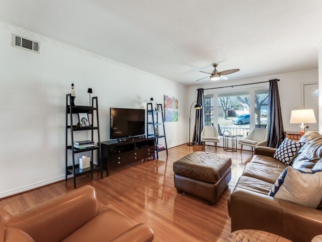 8306 Stony Creek Drive, Dallas, TX 75228