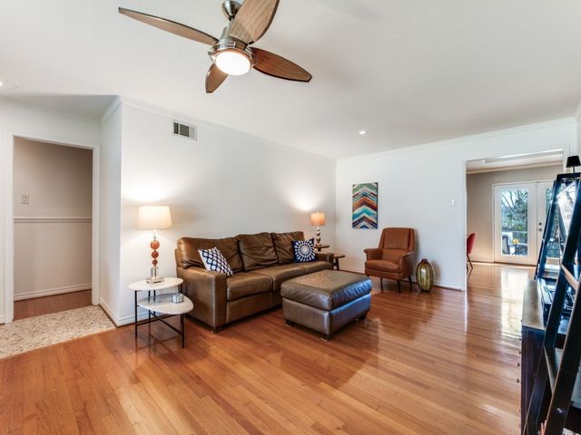 8306 Stony Creek Drive, Dallas, TX 75228