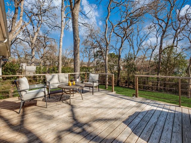 8306 Stony Creek Drive, Dallas, TX 75228