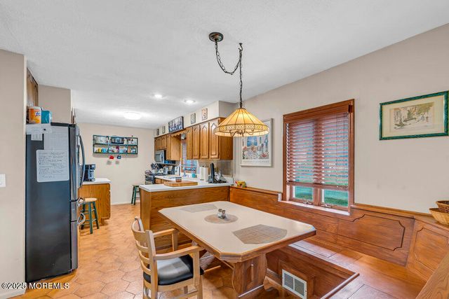 351 Meadowbrook Avenue, Eatontown, NJ 07724