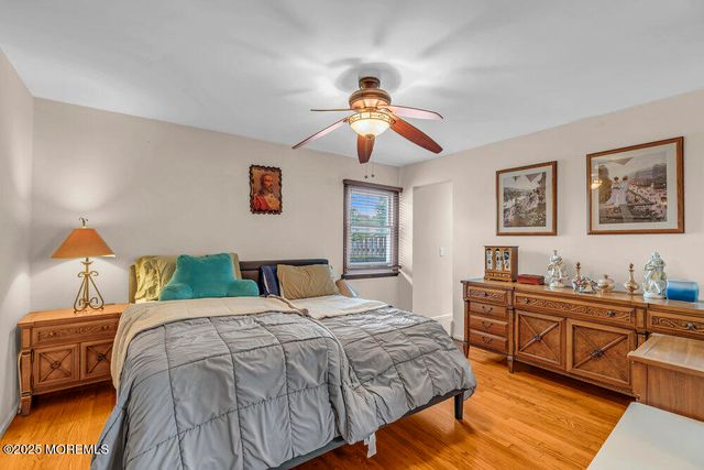 351 Meadowbrook Avenue, Eatontown, NJ 07724