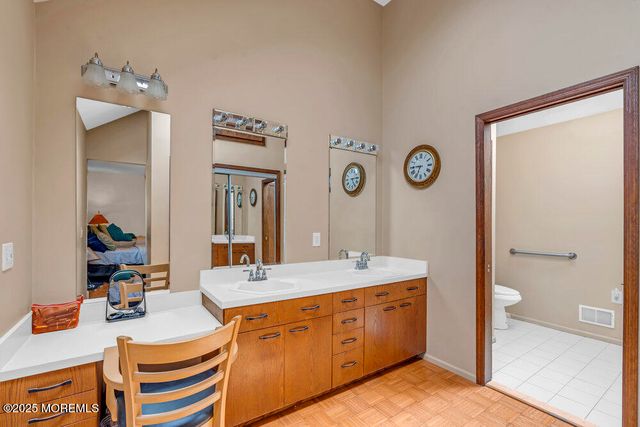 351 Meadowbrook Avenue, Eatontown, NJ 07724