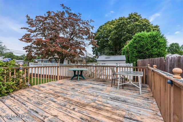 351 Meadowbrook Avenue, Eatontown, NJ 07724