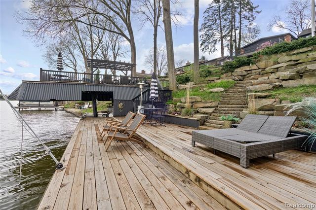 44451 Harmony Lane, Van Buren, MI 48111