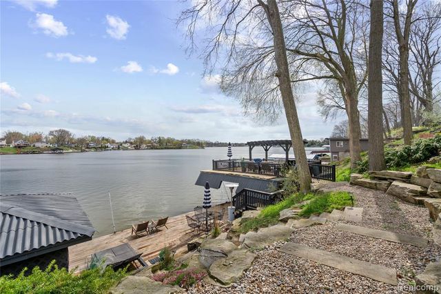 44451 Harmony Lane, Van Buren, MI 48111