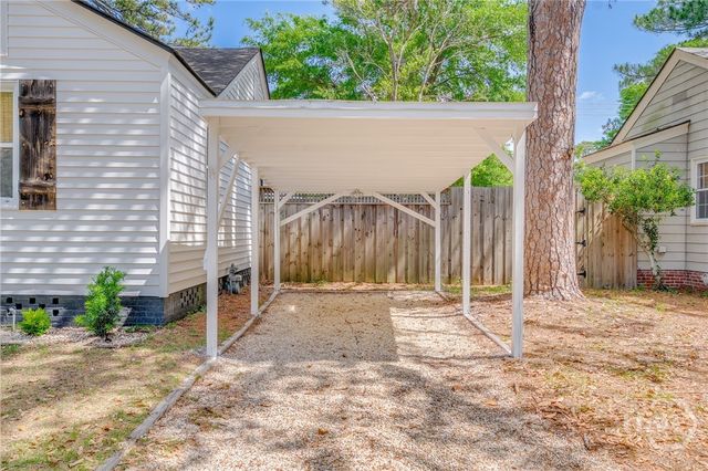 2220 E 38th Street, Savannah, GA 31404