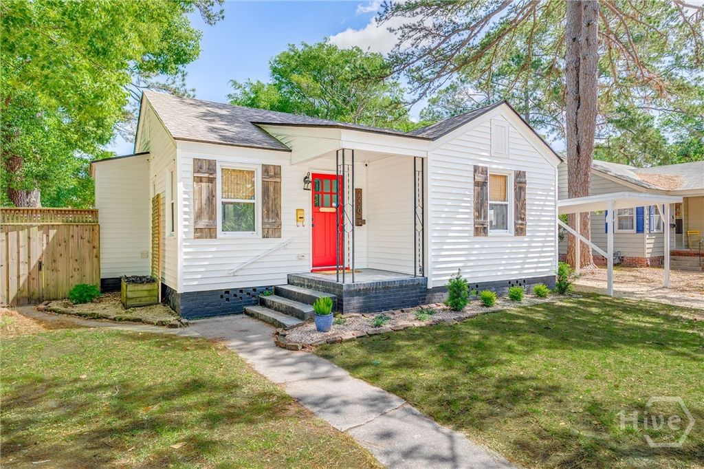 2220 E 38th Street, Savannah, GA 31404