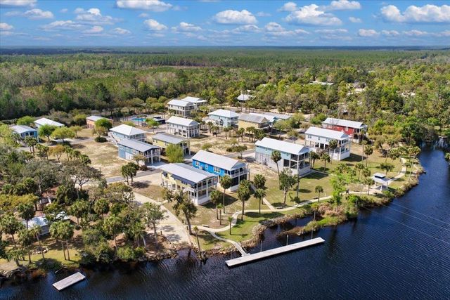 1226 NE Rivers Bend Way, Steinhatchee, FL 32359