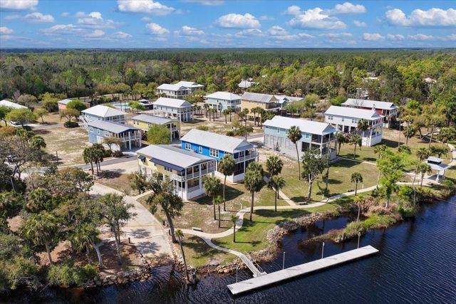 1226 NE Rivers Bend Way, Steinhatchee, FL 32359