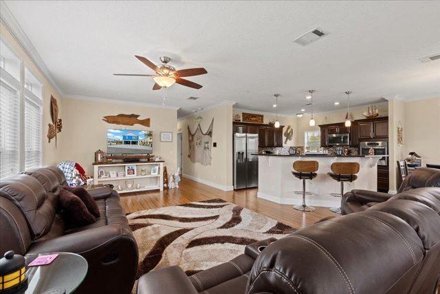 1226 NE Rivers Bend Way, Steinhatchee, FL 32359