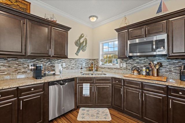 1226 NE Rivers Bend Way, Steinhatchee, FL 32359